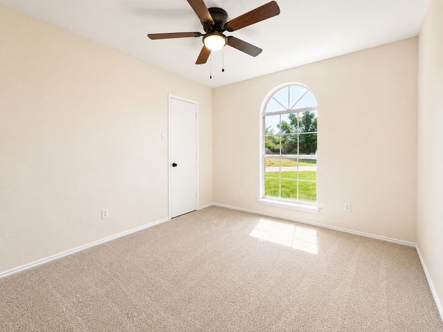 1010 Mediterranean Avenue, Midlothian, TX 76065
