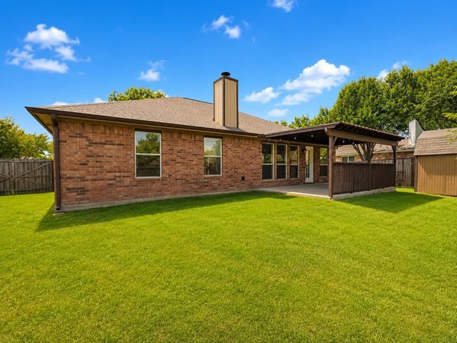 1010 Mediterranean Avenue, Midlothian, TX 76065