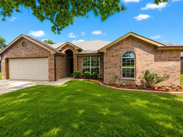 1010 Mediterranean Avenue, Midlothian, TX 76065