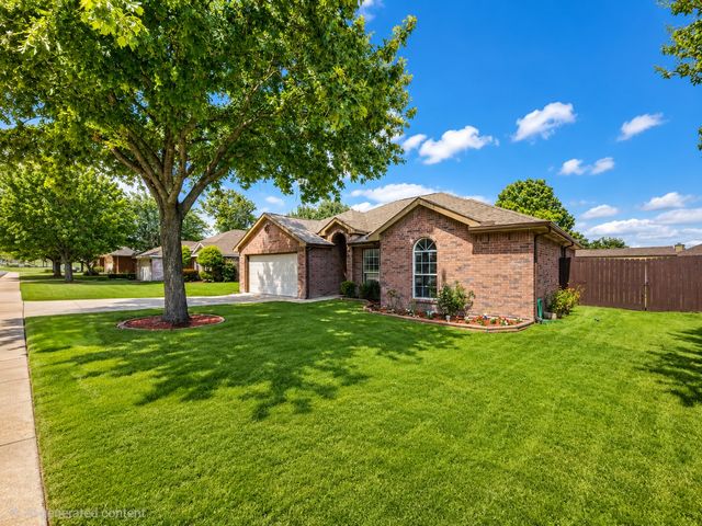 1010 Mediterranean Avenue, Midlothian, TX 76065