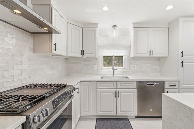 15 Sycamore Street, Millbury, MA 01527