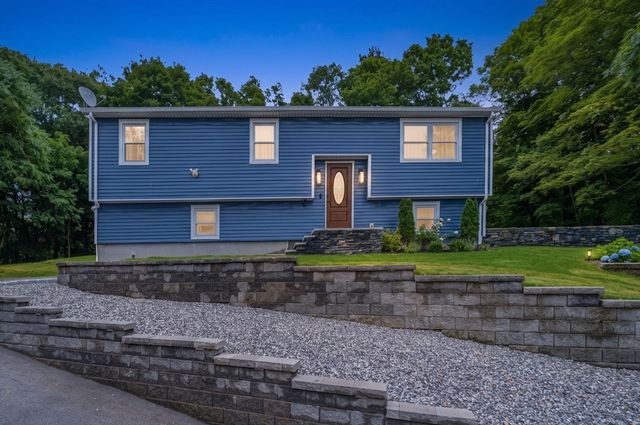15 Sycamore Street, Millbury, MA 01527