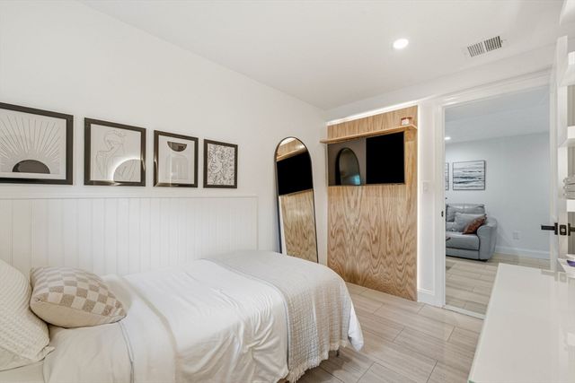 15 Sycamore Street, Millbury, MA 01527