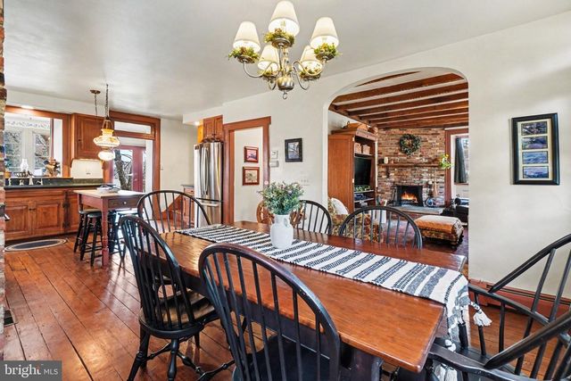 950 W SPRING VALLEY RD, Wellsville, PA 17365