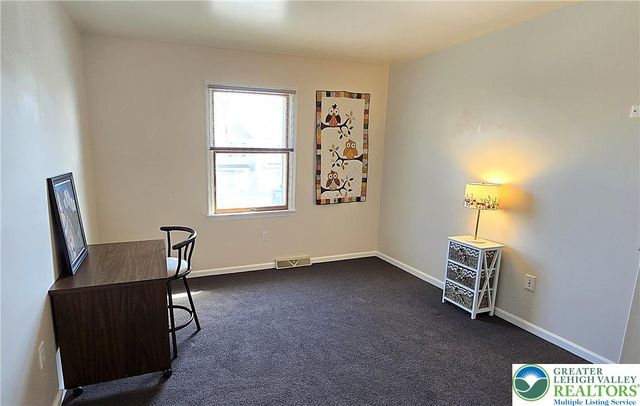194 Springhouse Road, Allentown City, PA 18104