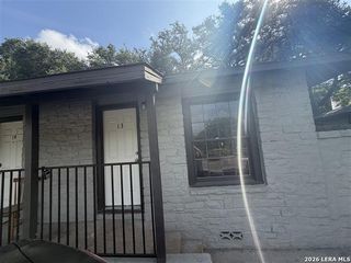 520 Gentleman Rd Apt 13, San Antonio, TX 78201