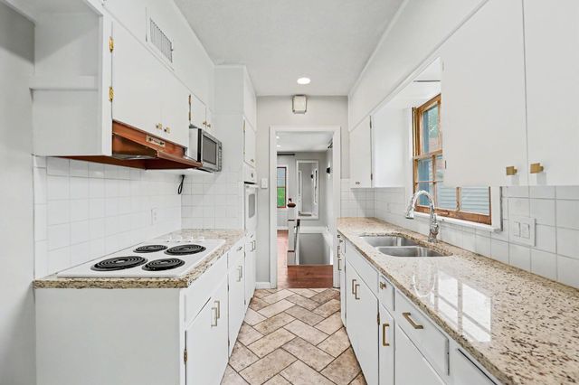 22 E Sequoia, Wichita, KS 67206