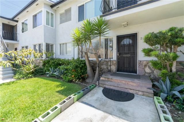 100 Cerritos Avenue 7, Long Beach, CA 90802