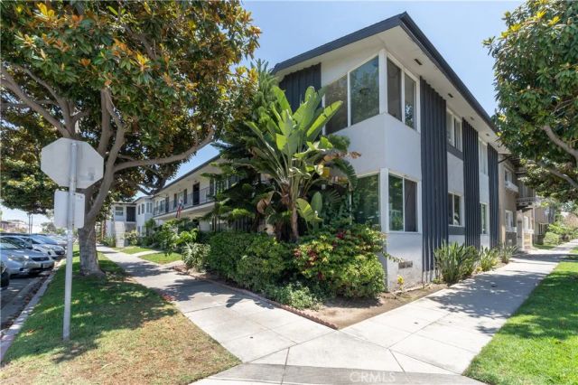 100 Cerritos Avenue 7, Long Beach, CA 90802