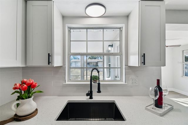 4822 PANORAMA AVENUE, Holiday, FL 34690