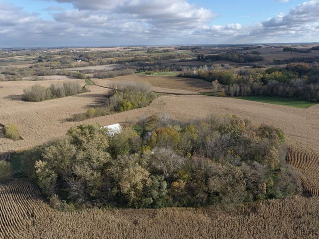 16442 460th Street, Zumbrota, MN 55992