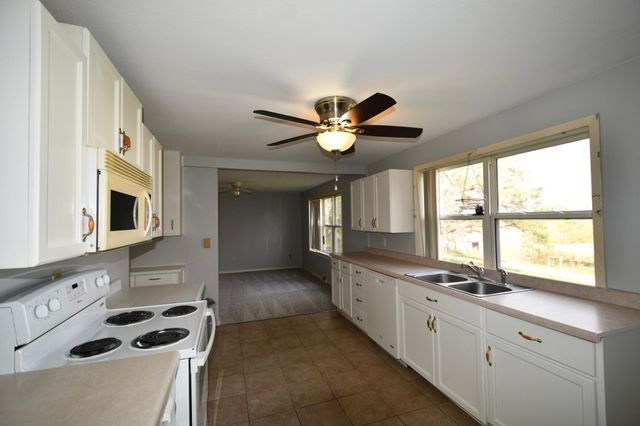 16442 460th Street, Zumbrota, MN 55992