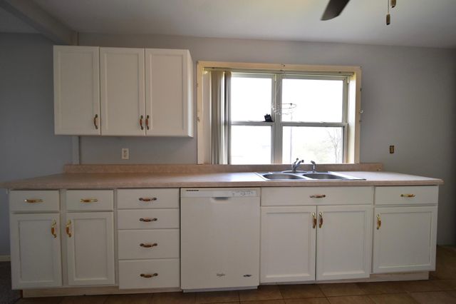 16442 460th Street, Zumbrota, MN 55992