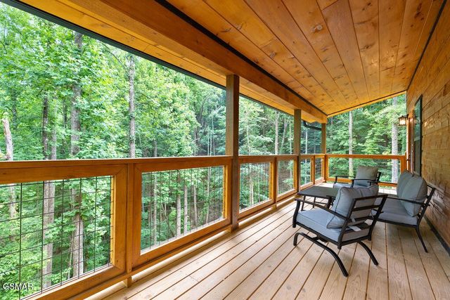 1123 Raintree Road, Gatlinburg, TN 37738