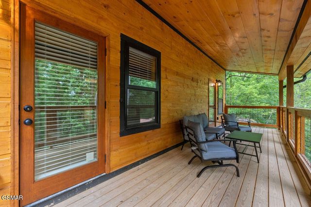 1123 Raintree Road, Gatlinburg, TN 37738
