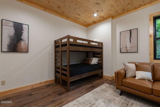 1123 Raintree Road, Gatlinburg, TN 37738