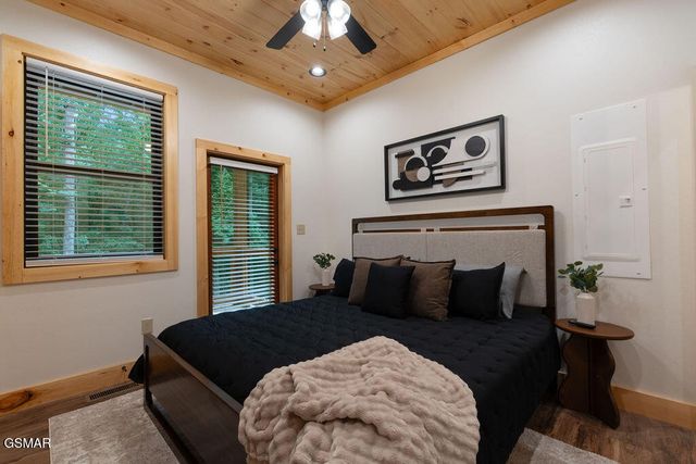 1123 Raintree Road, Gatlinburg, TN 37738
