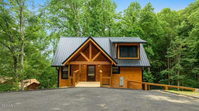 1123 Raintree Road, Gatlinburg, TN 37738