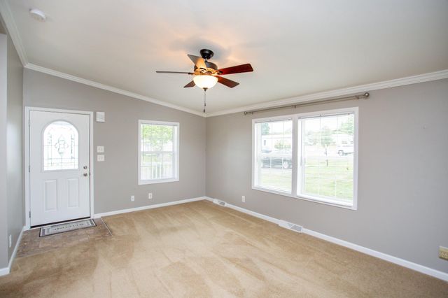 776 FERNWOOD CV, North Wales, PA 19454