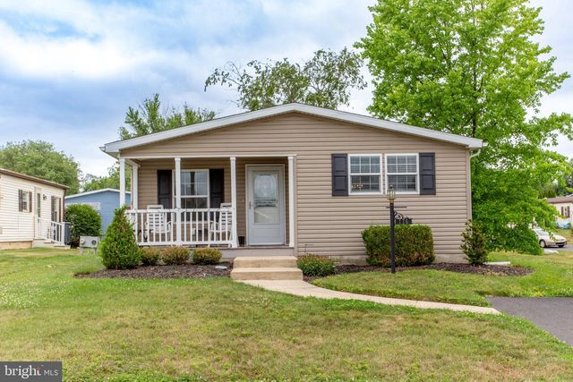 776 FERNWOOD CV, North Wales, PA 19454