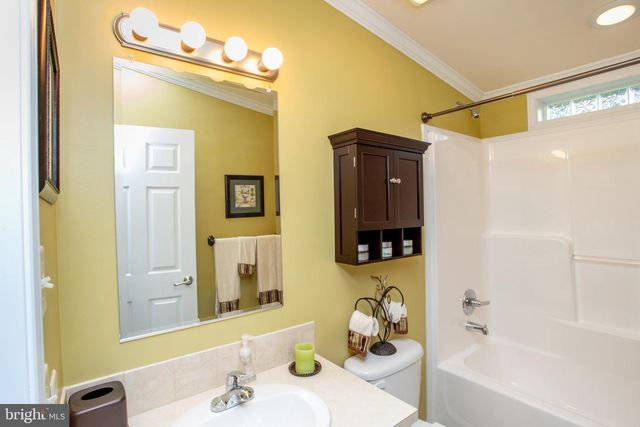 776 FERNWOOD CV, North Wales, PA 19454