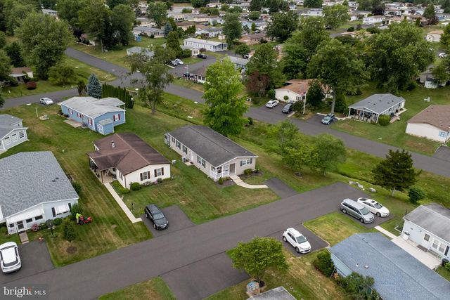 776 FERNWOOD CV, North Wales, PA 19454