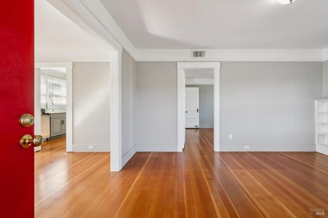 17260 Arnold Dr, Sonoma, CA 95476