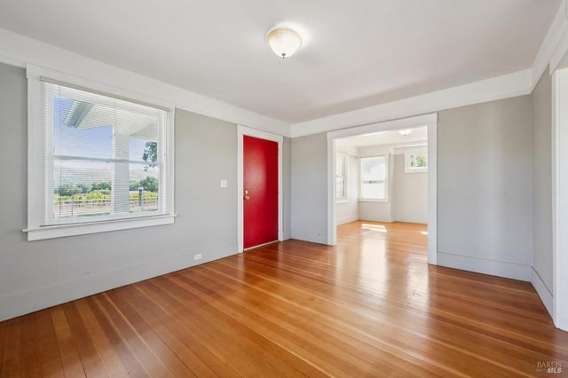 17260 Arnold Dr, Sonoma, CA 95476