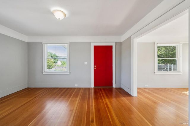 17260 Arnold Dr, Sonoma, CA 95476