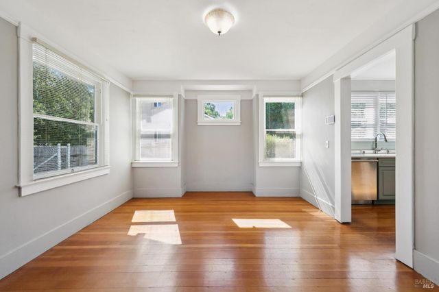 17260 Arnold Dr, Sonoma, CA 95476