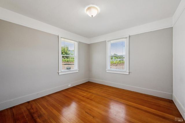 17260 Arnold Dr, Sonoma, CA 95476