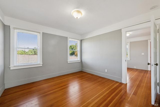 17260 Arnold Dr, Sonoma, CA 95476