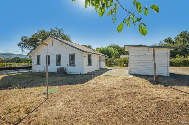 17260 Arnold Dr, Sonoma, CA 95476