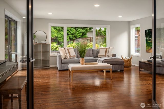 17206 SE 46th Street, Bellevue, WA 98006
