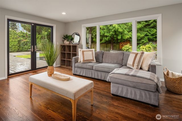 17206 SE 46th Street, Bellevue, WA 98006