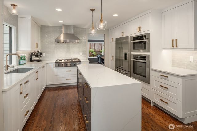 17206 SE 46th Street, Bellevue, WA 98006