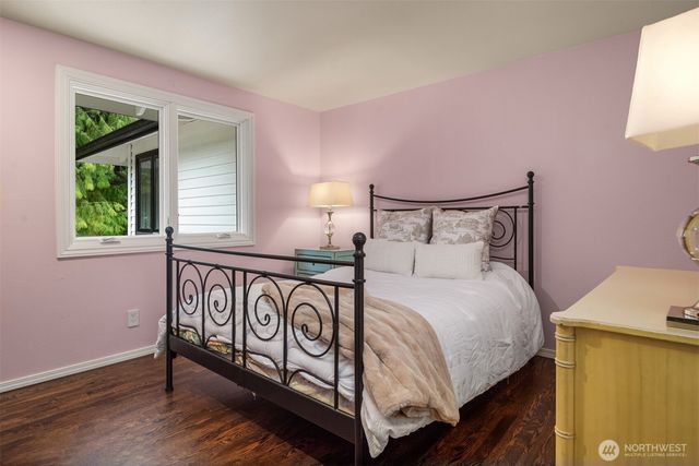 17206 SE 46th Street, Bellevue, WA 98006