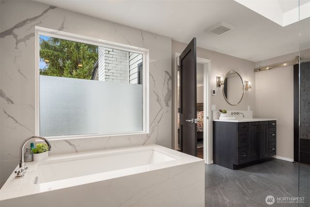17206 SE 46th Street, Bellevue, WA 98006