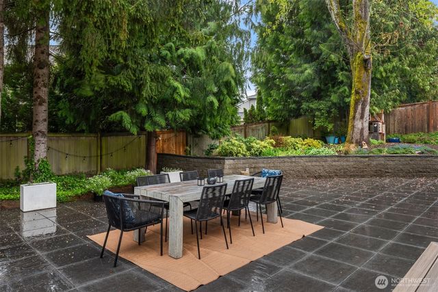 17206 SE 46th Street, Bellevue, WA 98006