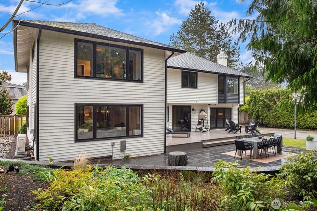17206 SE 46th Street, Bellevue, WA 98006