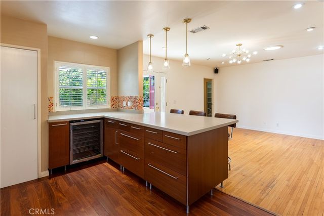 4722 Ventura Canyon, Sherman Oaks, CA 91423