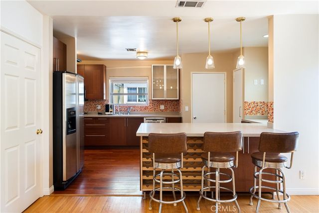 4722 Ventura Canyon, Sherman Oaks, CA 91423