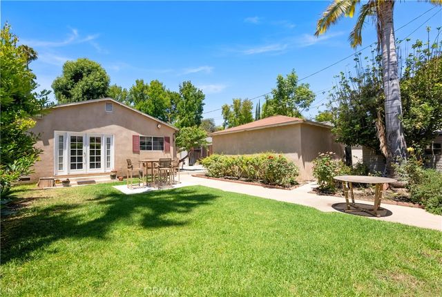 4722 Ventura Canyon, Sherman Oaks, CA 91423
