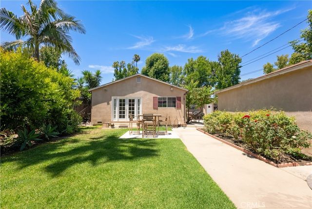 4722 Ventura Canyon, Sherman Oaks, CA 91423