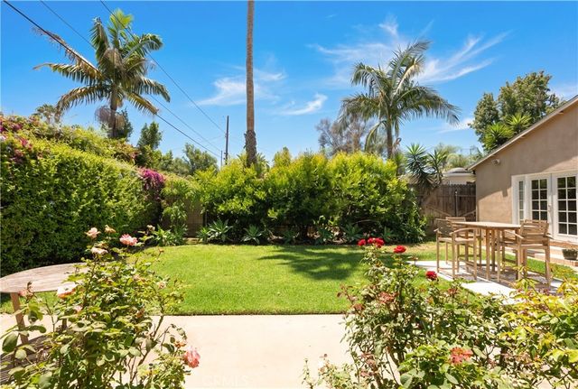 4722 Ventura Canyon, Sherman Oaks, CA 91423