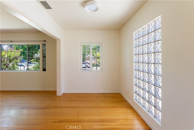 4722 Ventura Canyon, Sherman Oaks, CA 91423