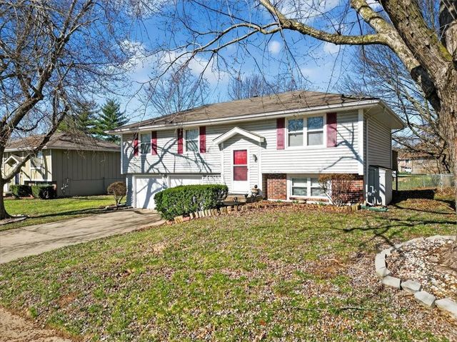 1201 NE 9th Street, Blue Springs, MO 64014