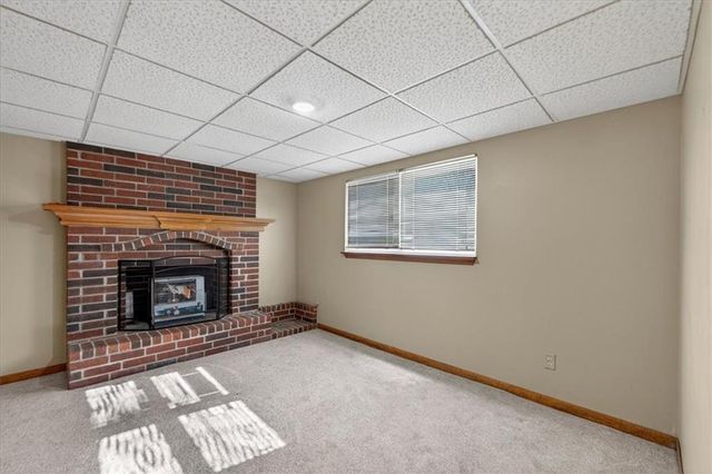 1201 NE 9th Street, Blue Springs, MO 64014