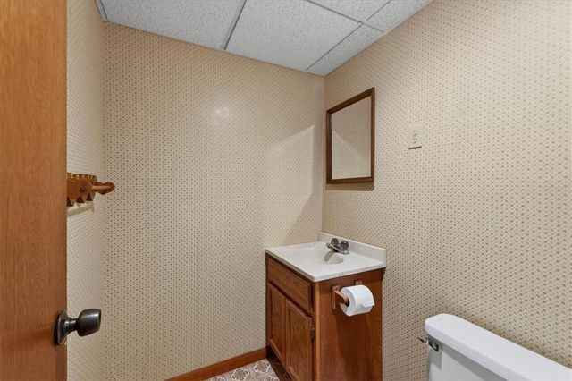 1201 NE 9th Street, Blue Springs, MO 64014