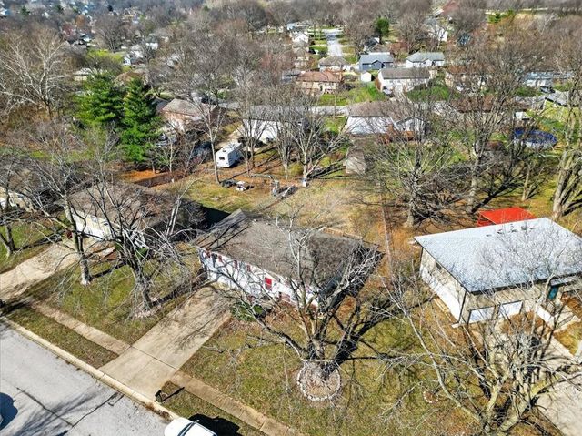 1201 NE 9th Street, Blue Springs, MO 64014